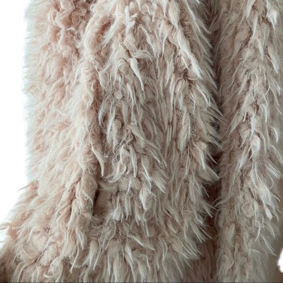 Anthropologie Bishop and Young Vickey Teddy Coat Blush XS - Picture 9 of 11